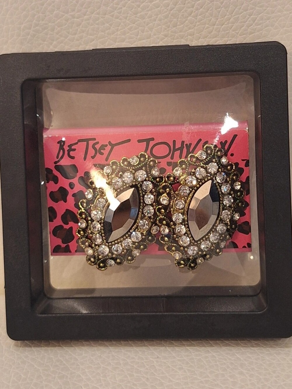 Betsey Johnson Vintage Dark Crystal And Rhinestone Stud Earrings NWOT